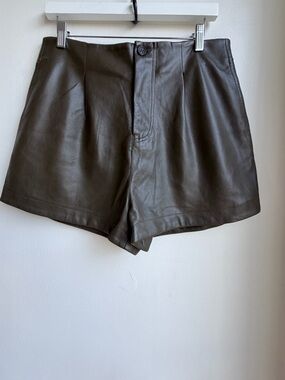 Avec Les Filles by Anthropologie Olive Green Faux Leather High Waist Shorts SZ L